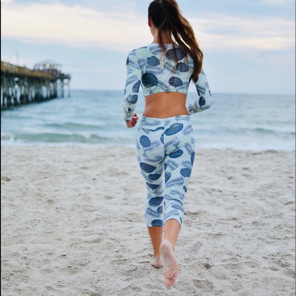 SunKiss RashGuard ( Palm ) - Picture 9 of 10